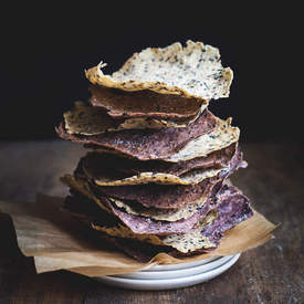 Black sesame & wild rice crackers